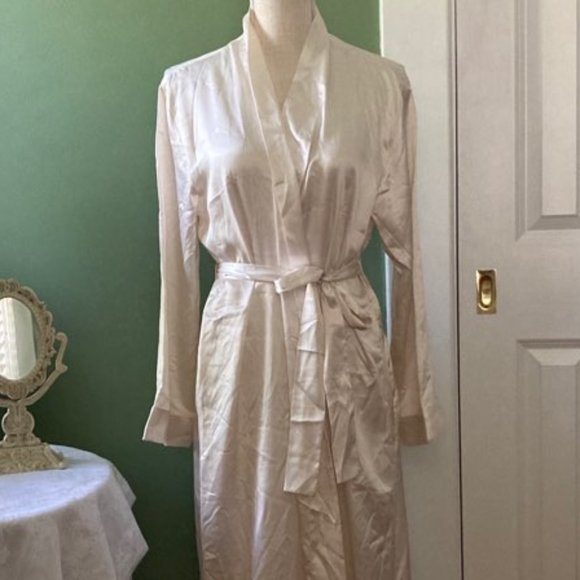 Victoria's Secret Vintage Full Length Robe - Picture 1 of 9